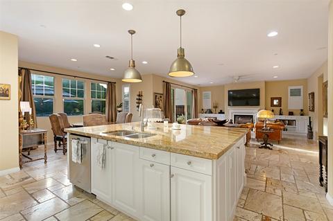 7013 Sitio Frontera, Carlsbad, CA 92009 photo 5