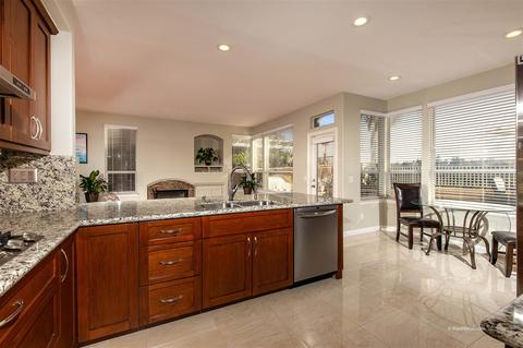 536 Bayona Loop, Chula Vista, CA 91910 photo 5