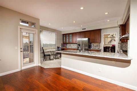 536 Bayona Loop, Chula Vista, CA 91910 photo 6