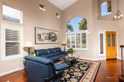 536 Bayona Loop, Chula Vista, CA 91910 photo 9