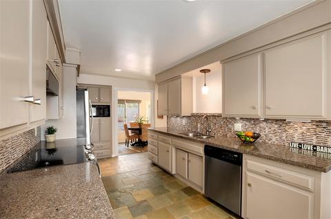 2933 Mackey Dr, Fallbrook, CA 92028 photo 6