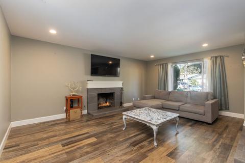 828 Cozy Ct, Fallbrook, CA 92028 photo 5