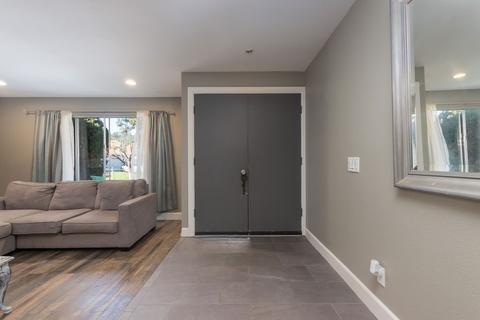 828 Cozy Ct, Fallbrook, CA 92028 photo 4