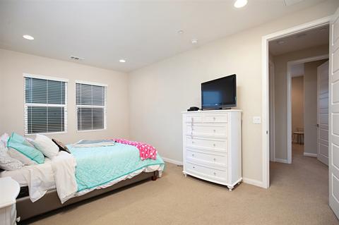 8950 Highfield Ave, La Mesa, CA 91941 photo 18