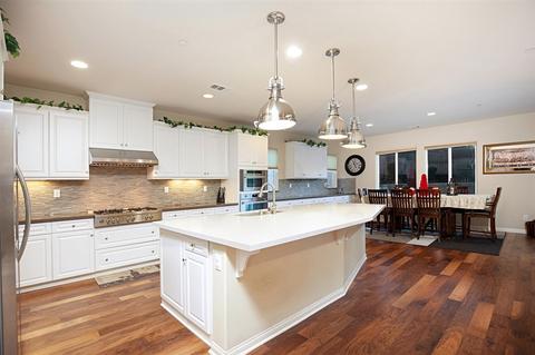 8950 Highfield Ave, La Mesa, CA 91941 photo 4