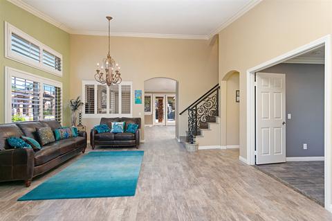 3299 Hidden Estate Ln, Escondido, CA 92027 photo 4