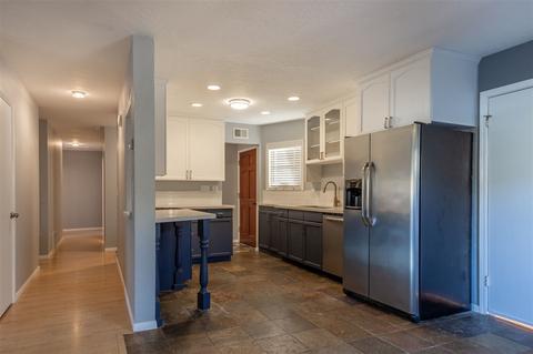 4904 Roja Dr, Oceanside, CA 92057 photo 4