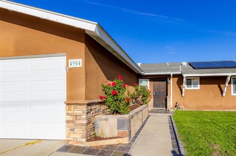 4904 Roja Dr, Oceanside, CA 92057 photo 2