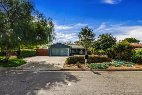 176 Parnassus Cir, Oceanside, CA 92054 photo 2