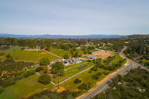 18520 Dos Picos Park Rd, Ramona, CA 92065 photo 2