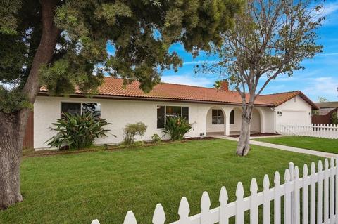 1612 Watson Way, Vista, CA 92083 photo 2