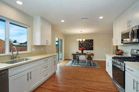 1612 Watson Way, Vista, CA 92083 photo 7