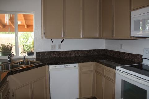 10654 Holborn Ct, Santee, CA 92071 photo 2