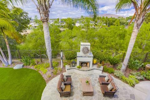 3602 Corte Luisa, Carlsbad, CA 92009 photo 2