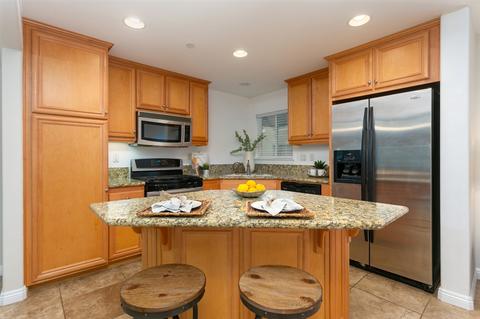 4032 Aidan Cir, Carlsbad, CA 92008 photo 2