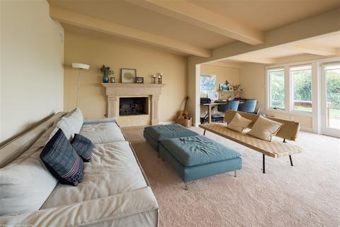 941 Newkirk, La Jolla, CA 92037 photo 8