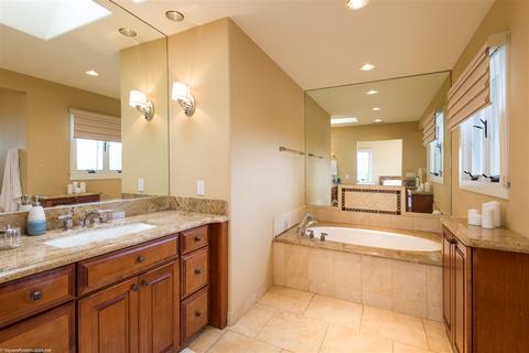 941 Newkirk, La Jolla, CA 92037 photo 9