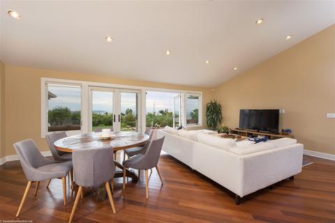 941 Newkirk, La Jolla, CA 92037 photo 3