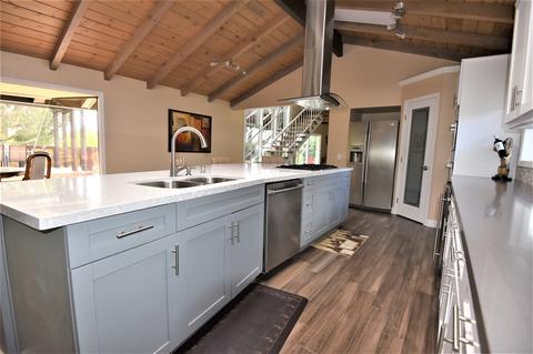 1462 Skyline Dr, Fullerton, CA 92831 photo 2