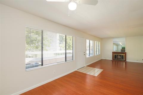 874 Buttercup Rd, Carlsbad, CA 92011 photo 4