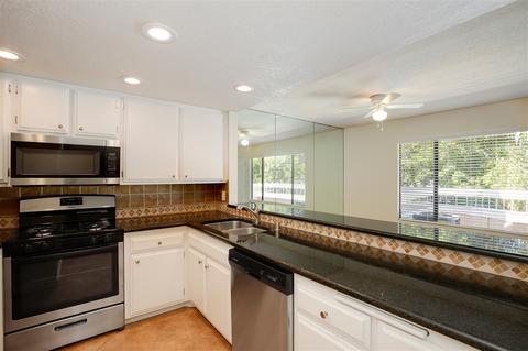 874 Buttercup Rd, Carlsbad, CA 92011 photo 9
