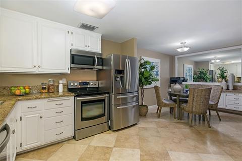 7811 Eads Ave #110, La Jolla, CA 92037 photo 9