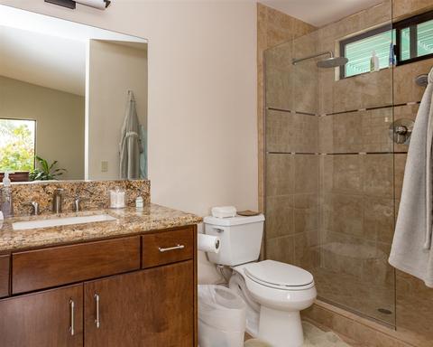 3385 Hollowtree Dr, Oceanside, CA 92058 photo 12