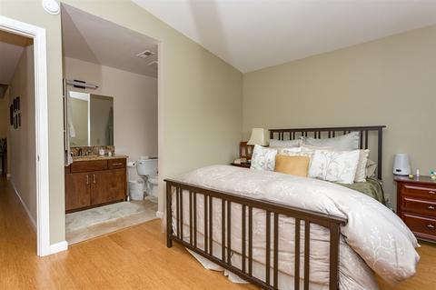 3385 Hollowtree Dr, Oceanside, CA 92058 photo 11