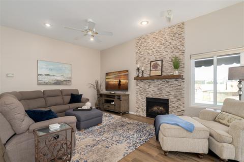 2103 John Dewitt Pl, Alpine, CA 91901 photo 9