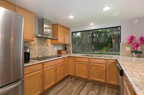 7311 Esfera St, Carlsbad, CA 92009 photo 3