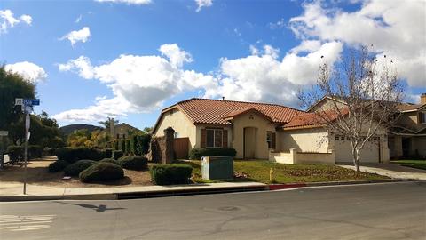 7553 Isla St, Hemet, CA 92545 photo 2