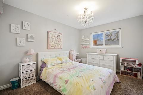 1822 Hillary Ct, Simi Valley, CA 93065 photo 13
