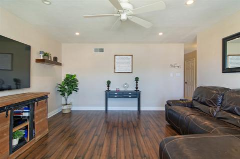 10322 Woodpark Dr, Santee, CA 92071 photo 4