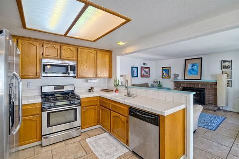 6846 Watercourse Dr, Carlsbad, CA 92011 photo 10