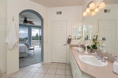 6033 Oakgate Row, La Jolla, CA 92037 photo 15