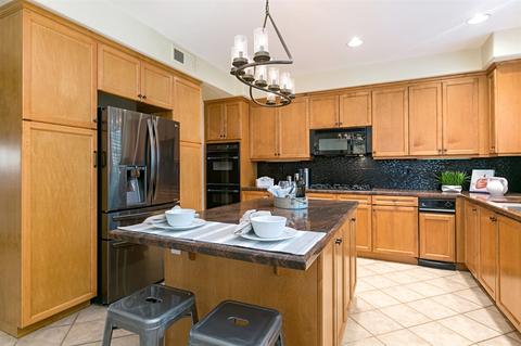 6033 Oakgate Row, La Jolla, CA 92037 photo 9