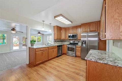 1726 Vulcan St, El Cajon, CA 92021 photo 2