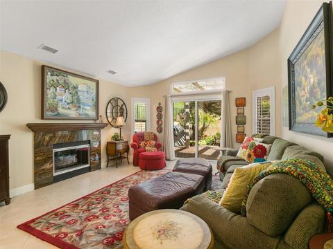 3748 Aries Gln, Escondido, CA 92025 photo 8