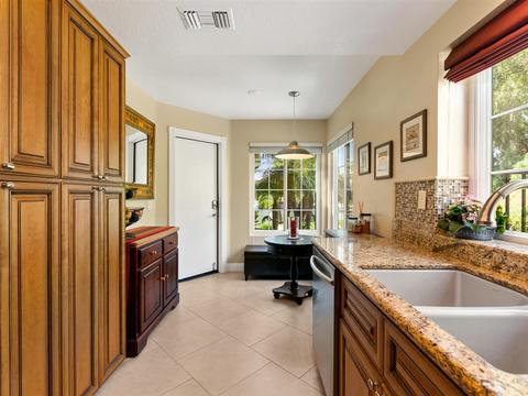 3748 Aries Gln, Escondido, CA 92025 photo 16