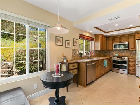 3748 Aries Gln, Escondido, CA 92025 photo 18