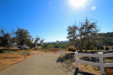 31037 Via Puerta Del Sol, Bonsall, CA 92003 photo 18