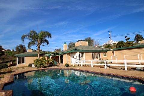 31037 Via Puerta Del Sol, Bonsall, CA 92003 photo 1