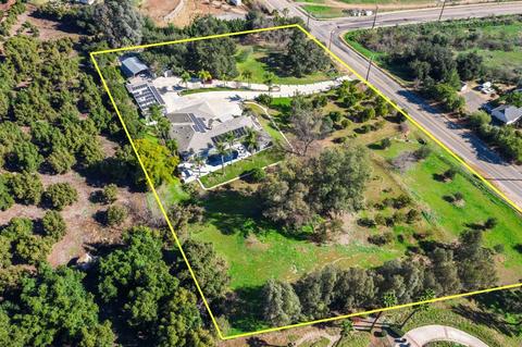 1847 Cloverdale Rd, Escondido, CA 92027 photo 24