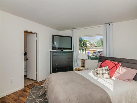 325 Camelot, Oceanside, CA 92054 photo 14