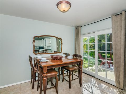325 Camelot, Oceanside, CA 92054 photo 7
