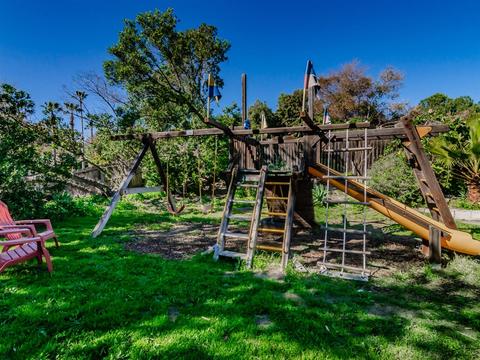 325 Camelot, Oceanside, CA 92054 photo 19
