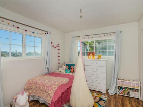 325 Camelot, Oceanside, CA 92054 photo 11