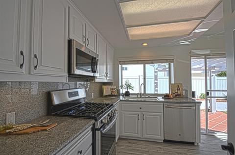 4762 Collinos Way, Oceanside, CA 92056 photo 1