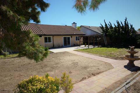 4840 Meadowbrook Dr, Oceanside, CA 92056 photo 23