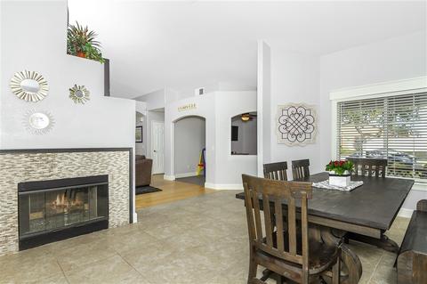 323 Del Flora St, Oceanside, CA 92058 photo 9